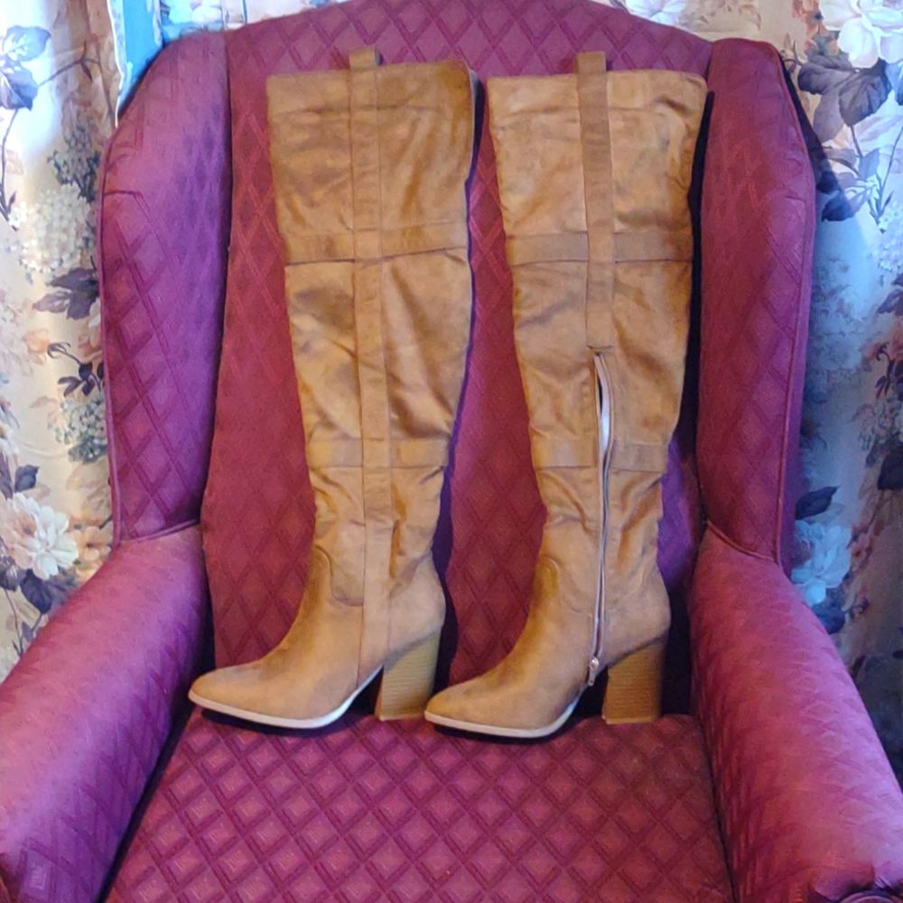 Brand New Never Worn Tannin Brown Thigh High Boots